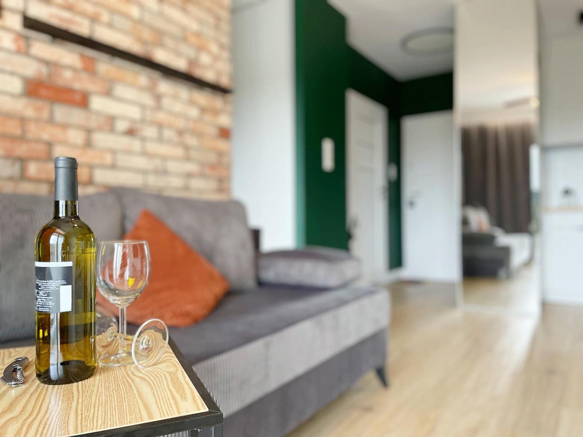 Apartament Zielone Podwale ヴァウブジフ エクステリア 写真